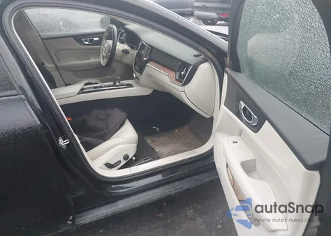 2022 Volvo S60 B5 Black Edition Momentum/B5 Inscription/B5 Momentum from USA, damaged, VIN 7JRL12TZ6NG177605